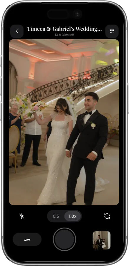 Memoir in-event camera at a wedding